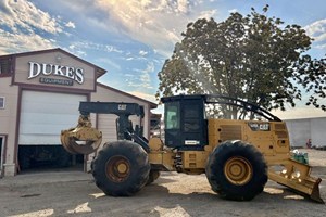 Caterpillar 525D  Part and Part Machine